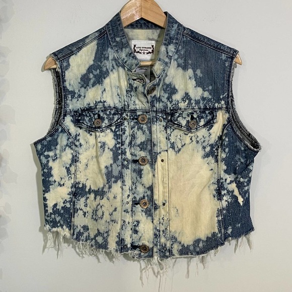 Levi Strauss & Co. Jackets & Blazers - LEVI STRAUS |  DENIM VEST SIZE L COTTON/SPANDEX